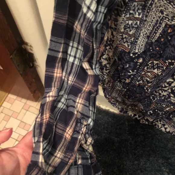 Patterned button down shirt - Picture 5 of 6